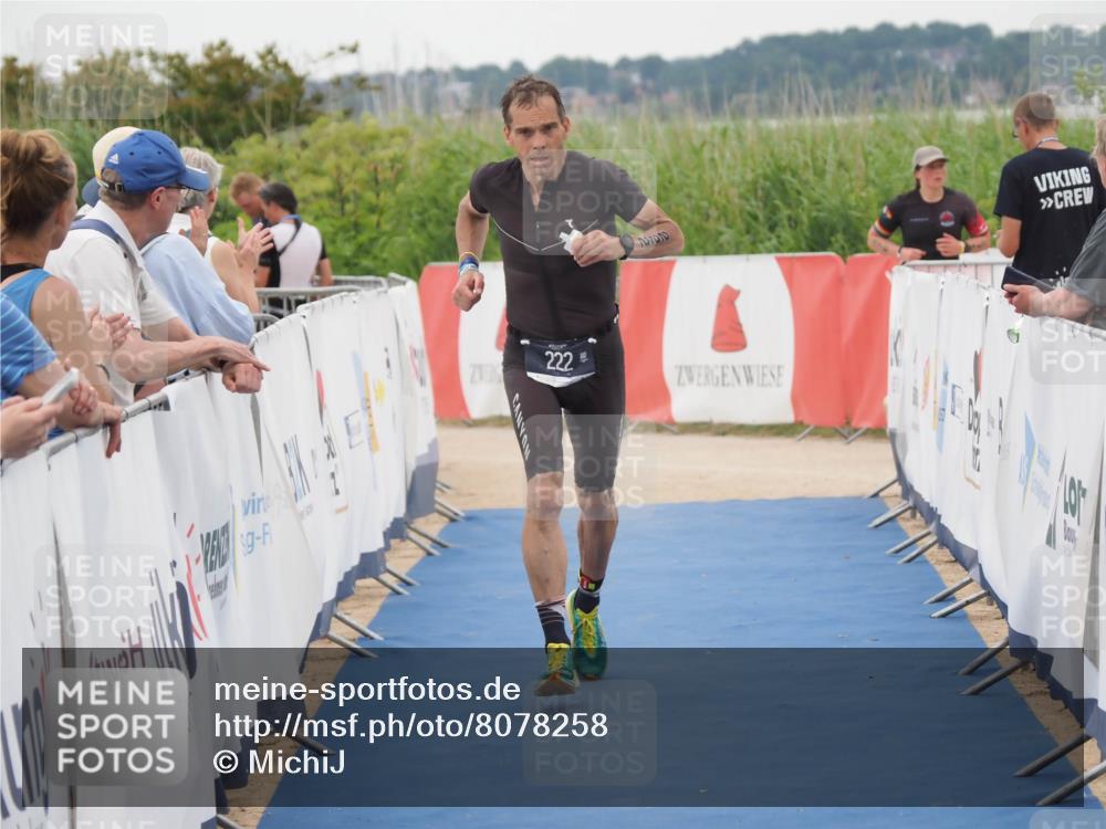 22.06.2025 - Viking Triathlon MichiJ http://msf.ph/oto/8078258 22.06.2025 15:55:44 Ziel 222 meine-sportfotos.de