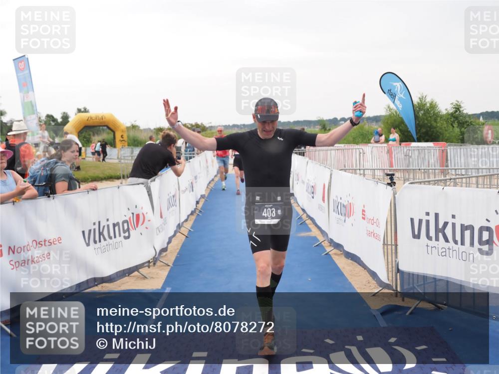 22.06.2025 - Viking Triathlon MichiJ http://msf.ph/oto/8078272 22.06.2025 16:03:04 Ziel 403, 650 meine-sportfotos.de