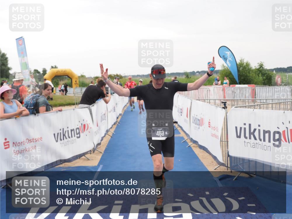 22.06.2025 - Viking Triathlon MichiJ http://msf.ph/oto/8078285 22.06.2025 16:03:04 Ziel 403, 650 meine-sportfotos.de