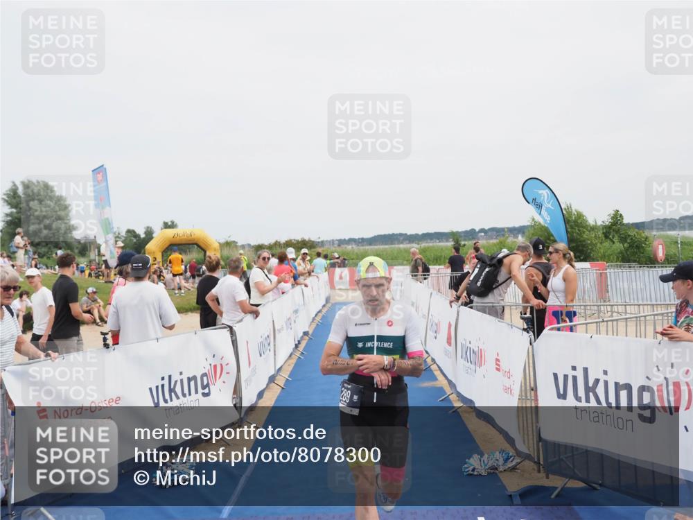 22.06.2025 - Viking Triathlon MichiJ http://msf.ph/oto/8078300 22.06.2025 14:37:08 Ziel 289 meine-sportfotos.de