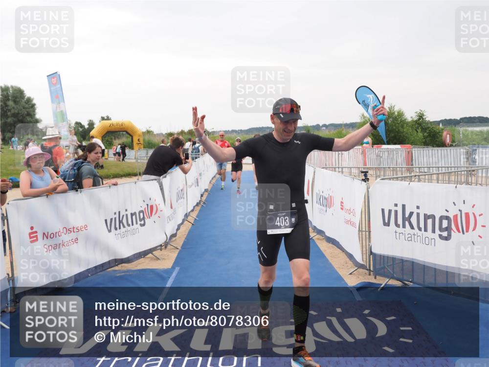 22.06.2025 - Viking Triathlon MichiJ http://msf.ph/oto/8078306 22.06.2025 16:03:04 Ziel 403, 650 meine-sportfotos.de