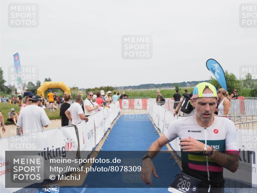 22.06.2025 - Viking Triathlon MichiJ http://msf.ph/oto/8078309 22.06.2025 14:37:09 Ziel 289 meine-sportfotos.de