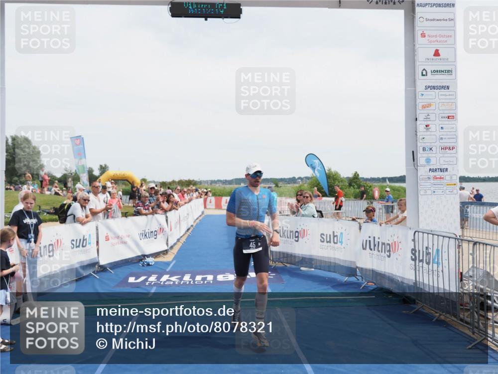 22.06.2025 - Viking Triathlon MichiJ http://msf.ph/oto/8078321 22.06.2025 14:12:30 Ziel 45 meine-sportfotos.de
