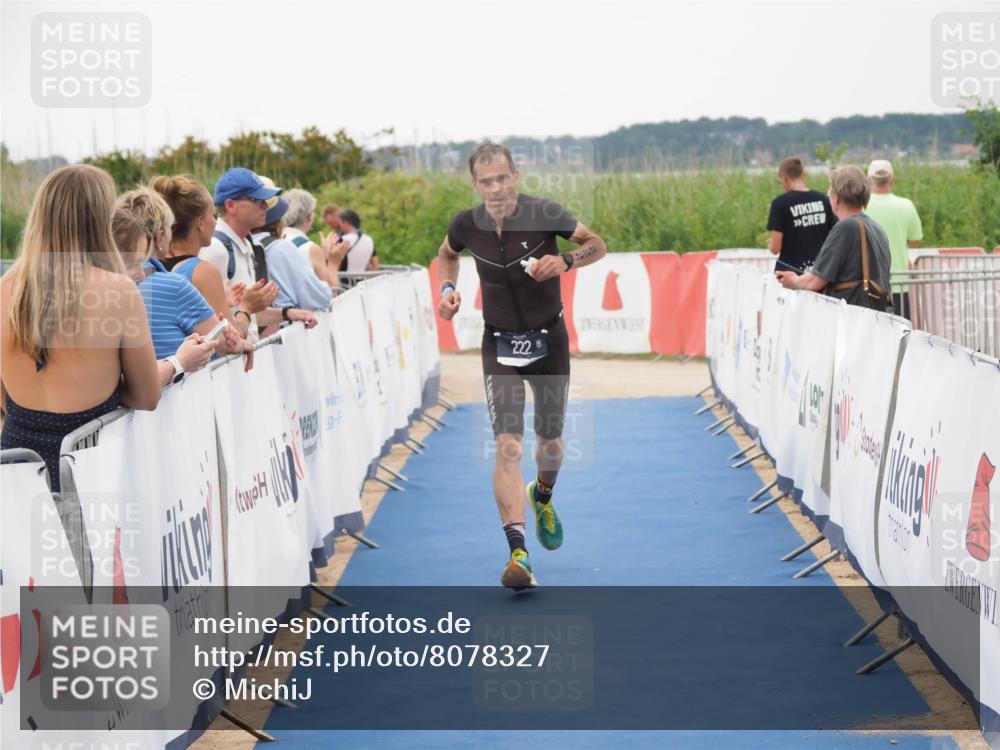 22.06.2025 - Viking Triathlon MichiJ http://msf.ph/oto/8078327 22.06.2025 15:55:45 Ziel 222 meine-sportfotos.de
