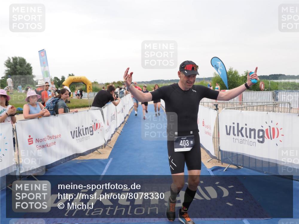 22.06.2025 - Viking Triathlon MichiJ http://msf.ph/oto/8078330 22.06.2025 16:03:04 Ziel 403, 650 meine-sportfotos.de