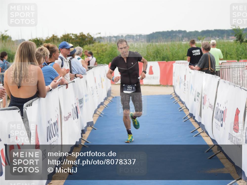 22.06.2025 - Viking Triathlon MichiJ http://msf.ph/oto/8078337 22.06.2025 15:55:45 Ziel 222 meine-sportfotos.de