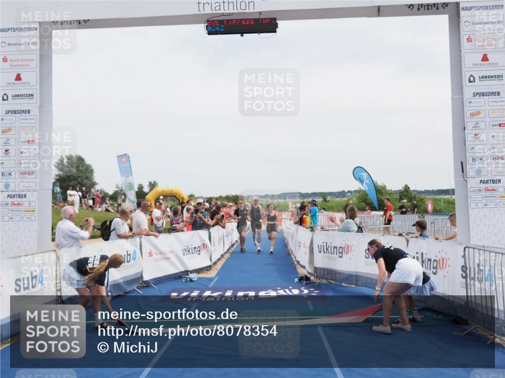 22.06.2025 - Viking Triathlon MichiJ http://msf.ph/oto/8078354 22.06.2025 14:13:22 Ziel 661 meine-sportfotos.de