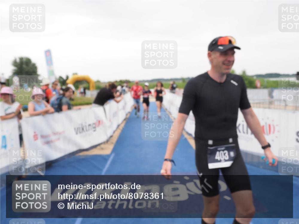 22.06.2025 - Viking Triathlon MichiJ http://msf.ph/oto/8078361 22.06.2025 16:03:05 Ziel 403, 650 meine-sportfotos.de