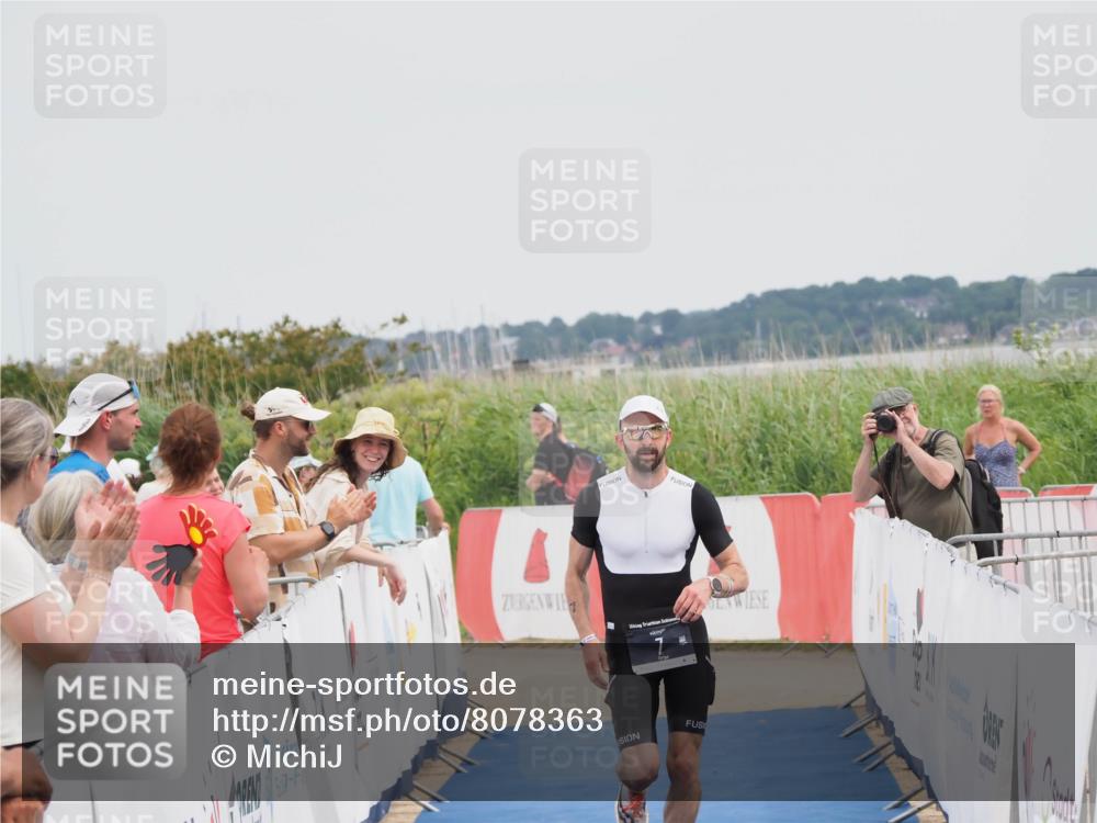 22.06.2025 - Viking Triathlon MichiJ http://msf.ph/oto/8078363 22.06.2025 14:37:43 Ziel 7 meine-sportfotos.de