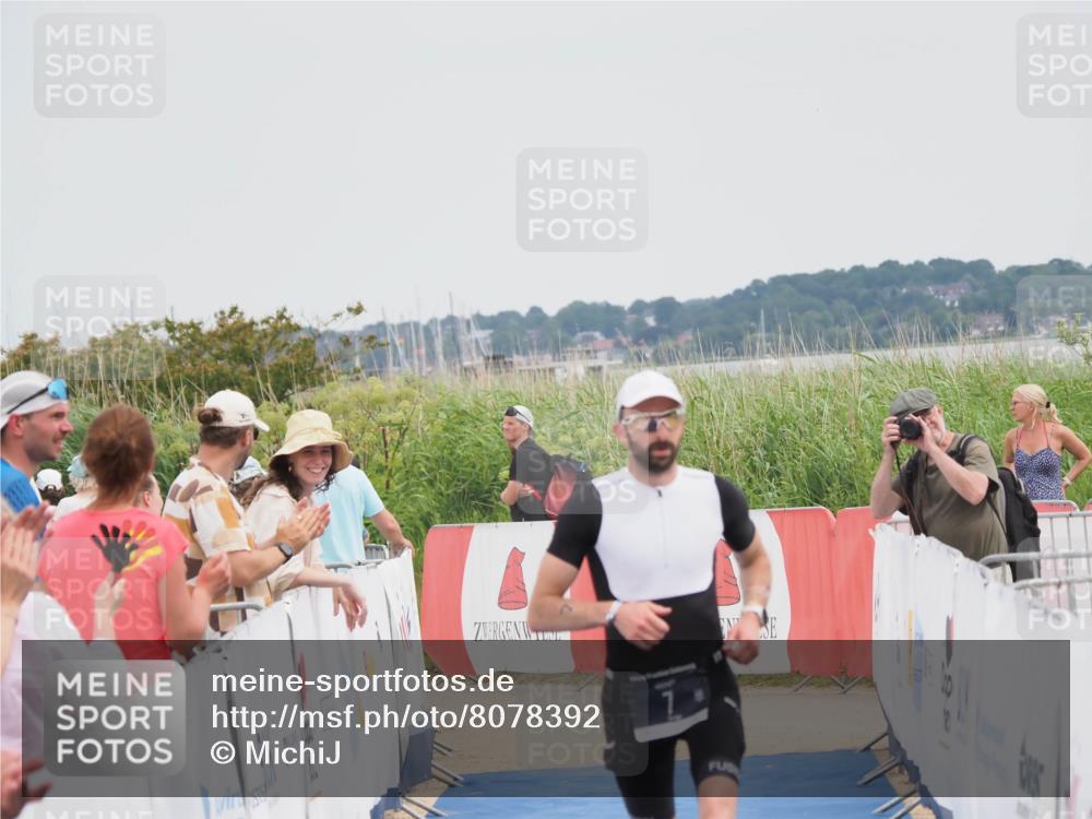 22.06.2025 - Viking Triathlon MichiJ http://msf.ph/oto/8078392 22.06.2025 14:37:44 Ziel 7 meine-sportfotos.de