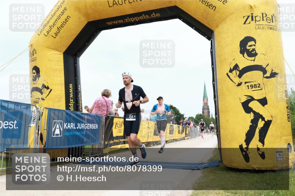 22.06.2025 - Viking Triathlon H.Heesch http://msf.ph/oto/8078399 22.06.2025 14:40:24 Laufen 106, 298, 358 meine-sportfotos.de