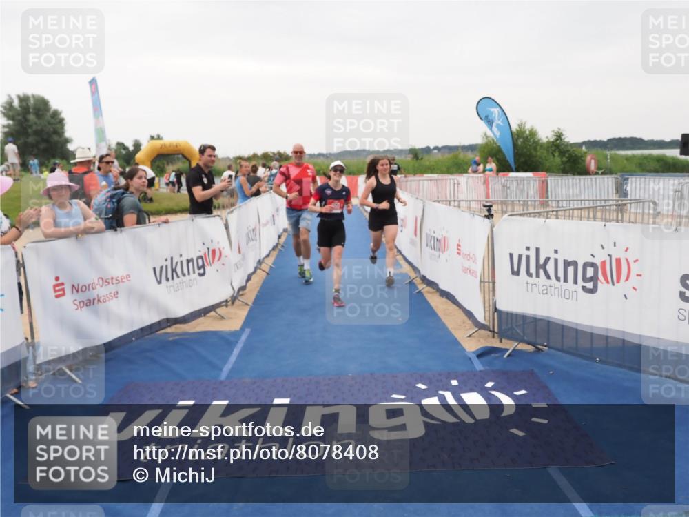 22.06.2025 - Viking Triathlon MichiJ http://msf.ph/oto/8078408 22.06.2025 16:03:06 Ziel 403, 650 meine-sportfotos.de