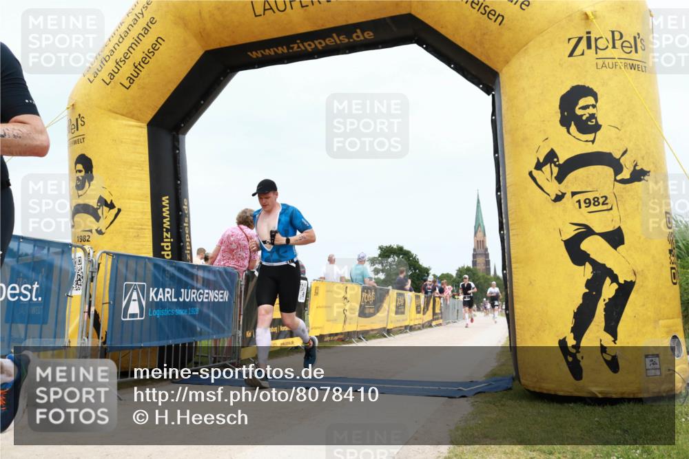 22.06.2025 - Viking Triathlon H.Heesch http://msf.ph/oto/8078410 22.06.2025 14:40:25 Laufen 298, 358 meine-sportfotos.de