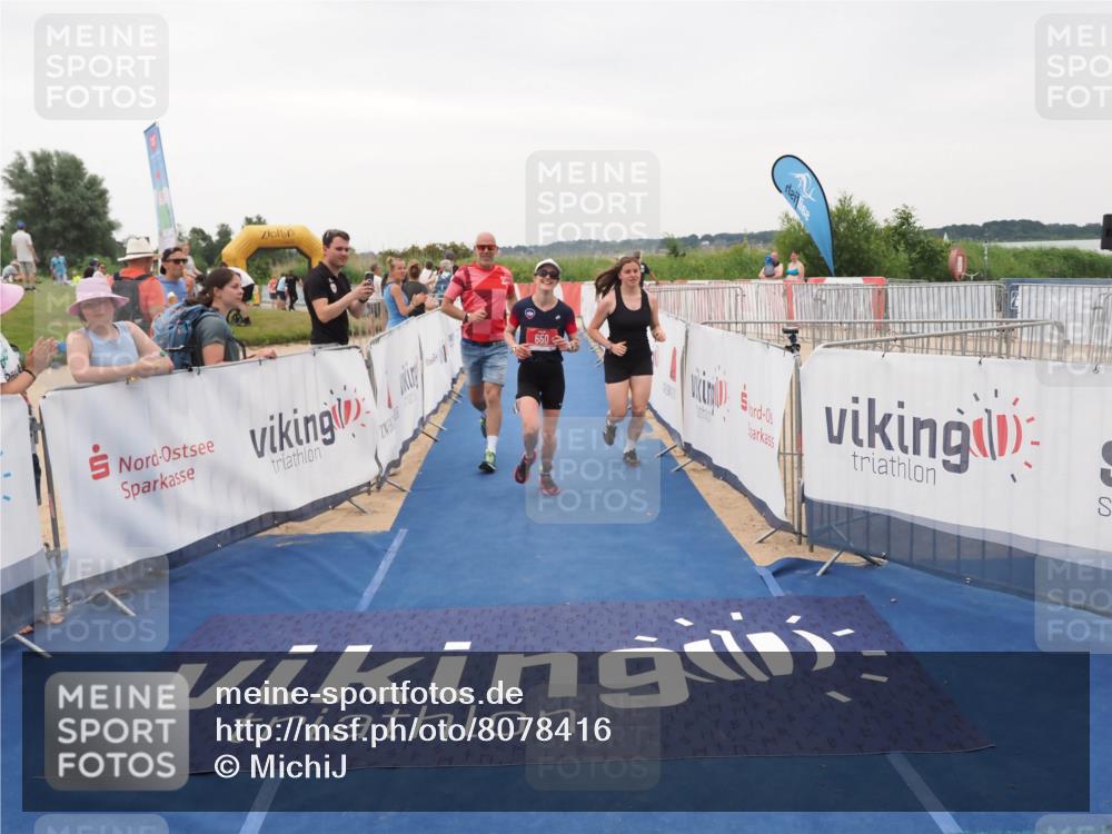22.06.2025 - Viking Triathlon MichiJ http://msf.ph/oto/8078416 22.06.2025 16:03:06 Ziel 403, 650 meine-sportfotos.de