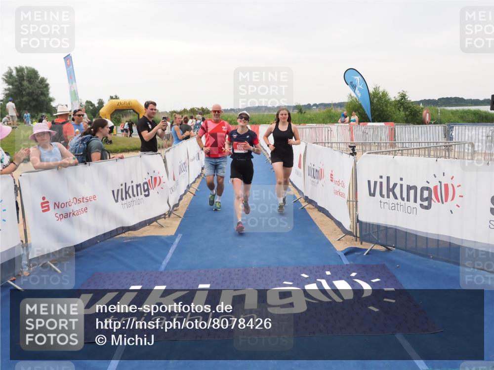 22.06.2025 - Viking Triathlon MichiJ http://msf.ph/oto/8078426 22.06.2025 16:03:06 Ziel 403, 650 meine-sportfotos.de