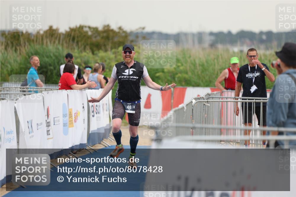 22.06.2025 - Viking Triathlon Yannick Fuchs http://msf.ph/oto/8078428 22.06.2025 16:36:43 Ziel 48 meine-sportfotos.de
