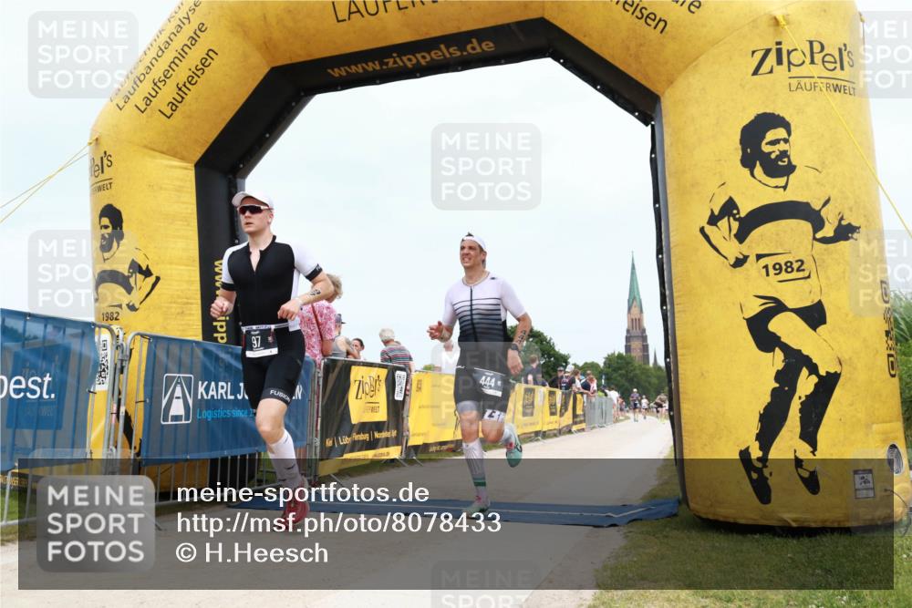 22.06.2025 - Viking Triathlon H.Heesch http://msf.ph/oto/8078433 22.06.2025 14:40:31 Laufen 97, 298, 444 meine-sportfotos.de