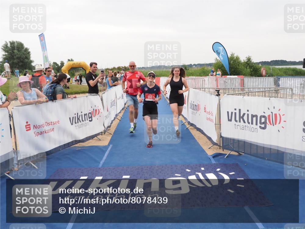 22.06.2025 - Viking Triathlon MichiJ http://msf.ph/oto/8078439 22.06.2025 16:03:06 Ziel 403, 650 meine-sportfotos.de