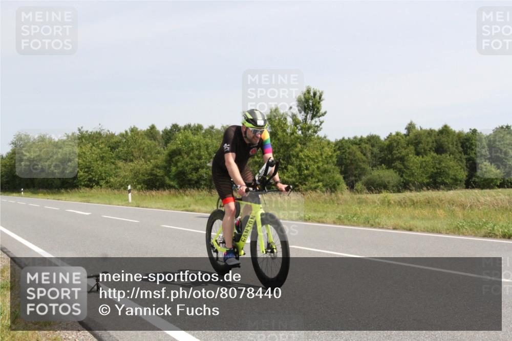 22.06.2025 - Viking Triathlon Yannick Fuchs http://msf.ph/oto/8078440 22.06.2025 12:07:43 Radfahren 11, 33, 97, 179, 420, 556 meine-sportfotos.de