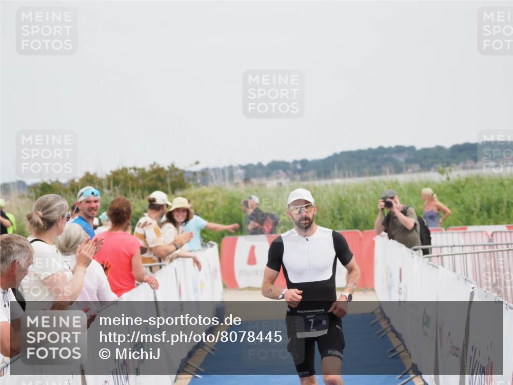 22.06.2025 - Viking Triathlon MichiJ http://msf.ph/oto/8078445 22.06.2025 14:37:44 Ziel 7 meine-sportfotos.de