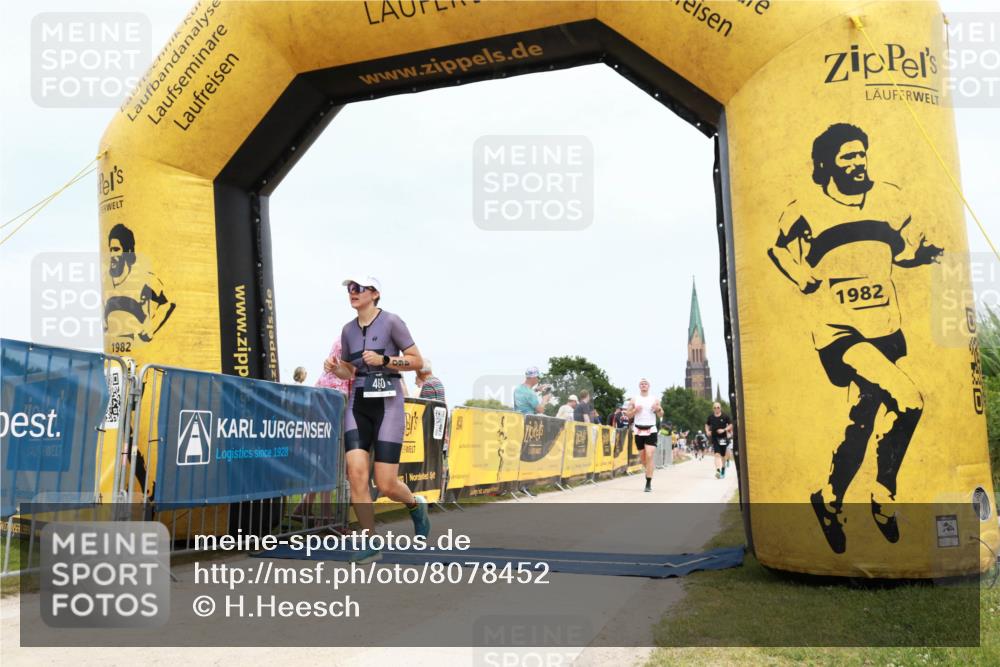 22.06.2025 - Viking Triathlon H.Heesch http://msf.ph/oto/8078452 22.06.2025 14:40:48 Laufen 460, 608, 658 meine-sportfotos.de