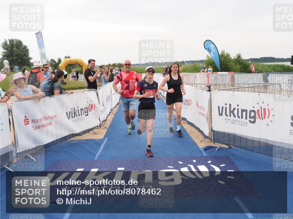 22.06.2025 - Viking Triathlon MichiJ http://msf.ph/oto/8078462 22.06.2025 16:03:07 Ziel 403, 650 meine-sportfotos.de