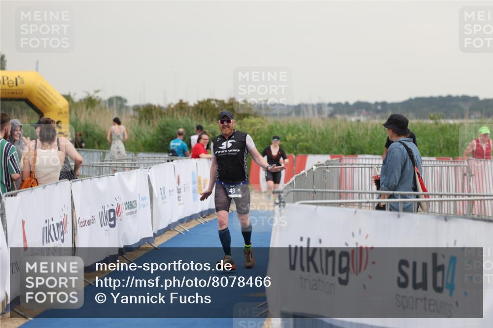 22.06.2025 - Viking Triathlon Yannick Fuchs http://msf.ph/oto/8078466 22.06.2025 16:36:45 Ziel 48 meine-sportfotos.de