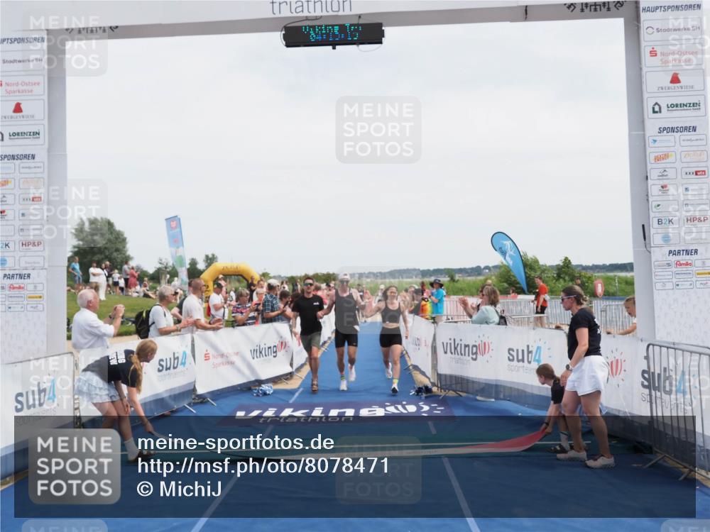 22.06.2025 - Viking Triathlon MichiJ http://msf.ph/oto/8078471 22.06.2025 14:13:24 Ziel 661 meine-sportfotos.de