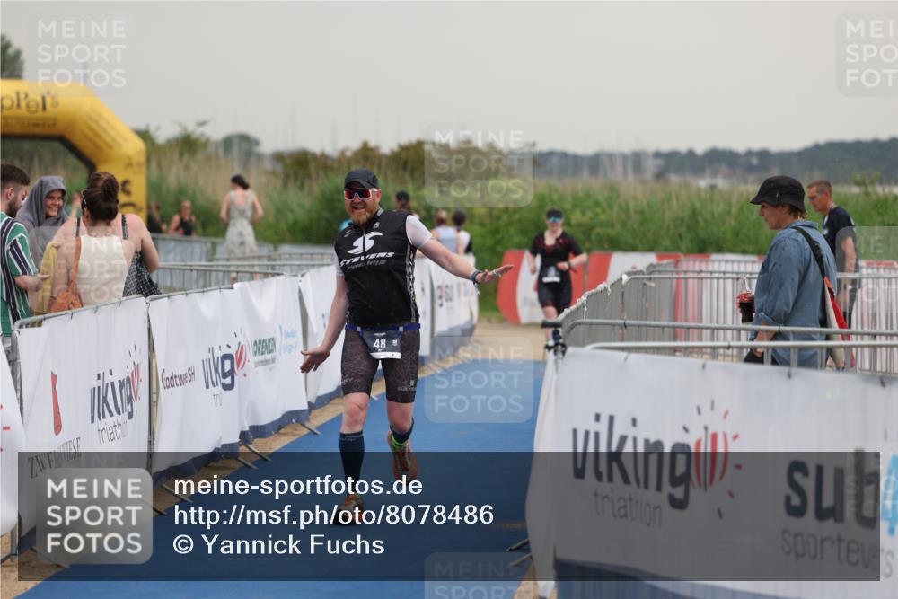 22.06.2025 - Viking Triathlon Yannick Fuchs http://msf.ph/oto/8078486 22.06.2025 16:36:46 Ziel 48 meine-sportfotos.de