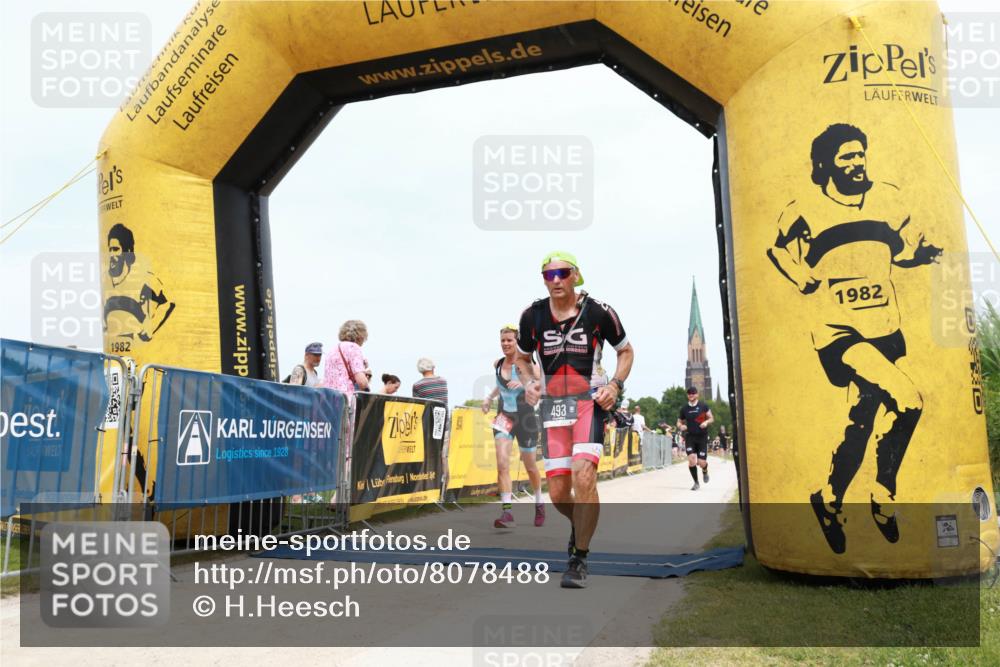 22.06.2025 - Viking Triathlon H.Heesch http://msf.ph/oto/8078488 22.06.2025 14:41:18 Laufen 493, 605 meine-sportfotos.de