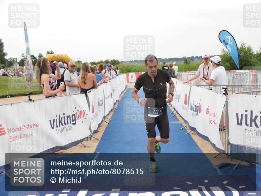 22.06.2025 - Viking Triathlon MichiJ http://msf.ph/oto/8078515 22.06.2025 15:55:47 Ziel 222 meine-sportfotos.de