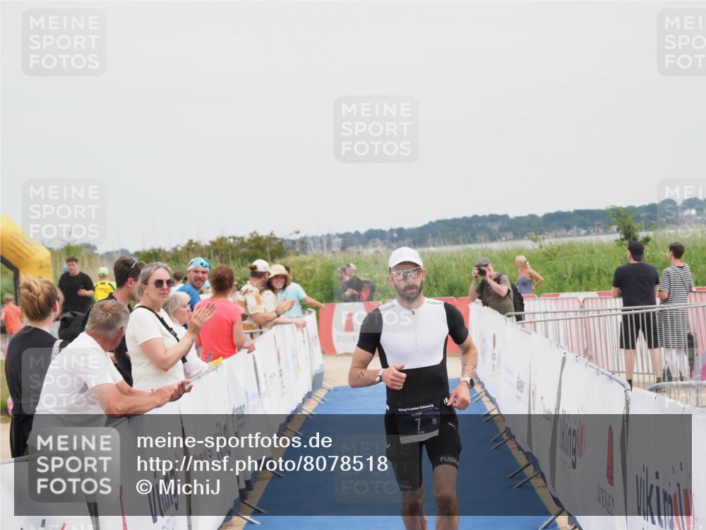 22.06.2025 - Viking Triathlon MichiJ http://msf.ph/oto/8078518 22.06.2025 14:37:45 Ziel 7 meine-sportfotos.de