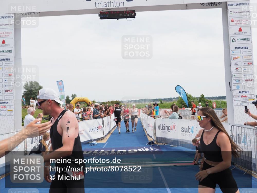 22.06.2025 - Viking Triathlon MichiJ http://msf.ph/oto/8078522 22.06.2025 14:13:27 Ziel 661 meine-sportfotos.de