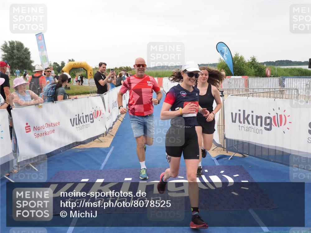 22.06.2025 - Viking Triathlon MichiJ http://msf.ph/oto/8078525 22.06.2025 16:03:07 Ziel 403, 650 meine-sportfotos.de