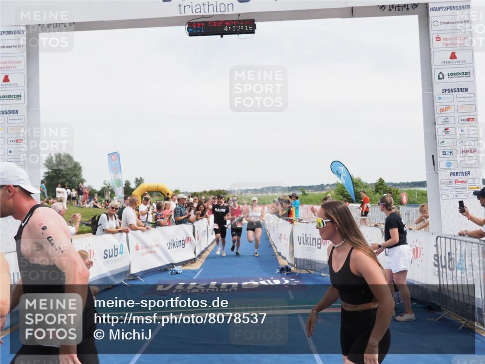 22.06.2025 - Viking Triathlon MichiJ http://msf.ph/oto/8078537 22.06.2025 14:13:27 Ziel 661 meine-sportfotos.de