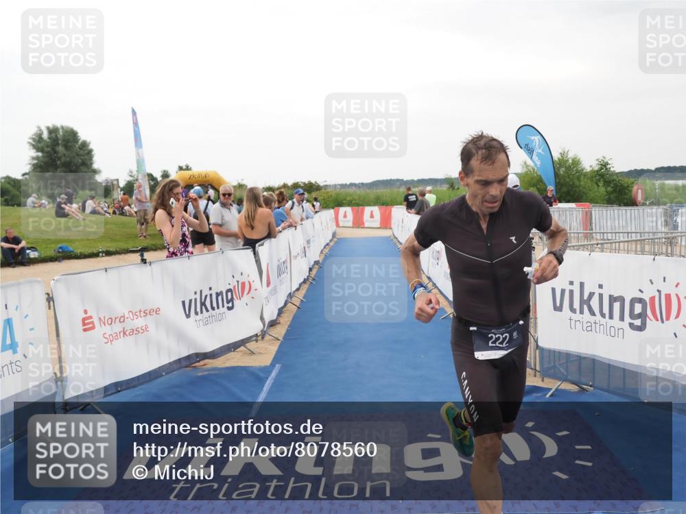 22.06.2025 - Viking Triathlon MichiJ http://msf.ph/oto/8078560 22.06.2025 15:55:48 Ziel 222 meine-sportfotos.de