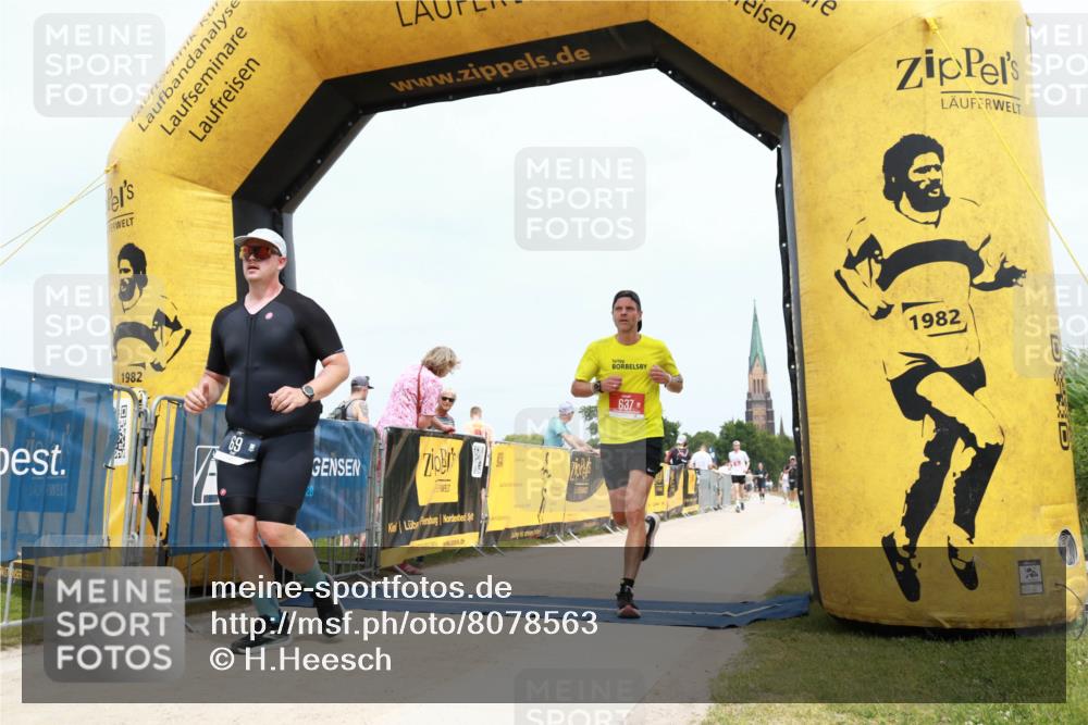 22.06.2025 - Viking Triathlon H.Heesch http://msf.ph/oto/8078563 22.06.2025 14:41:59 Laufen 69, 125, 427, 551, 637 meine-sportfotos.de