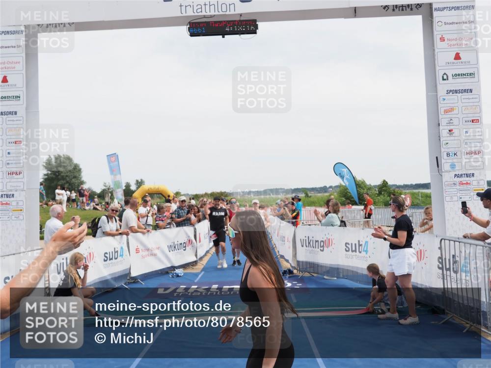 22.06.2025 - Viking Triathlon MichiJ http://msf.ph/oto/8078565 22.06.2025 14:13:28 Ziel  meine-sportfotos.de