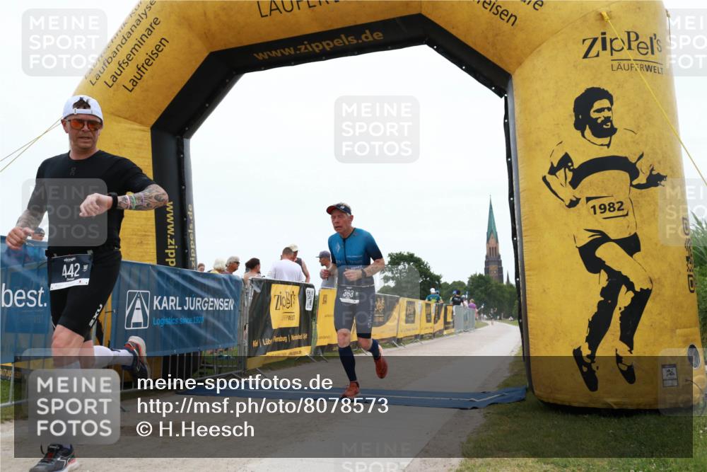 22.06.2025 - Viking Triathlon H.Heesch http://msf.ph/oto/8078573 22.06.2025 15:32:18 Laufen 297, 363, 442 meine-sportfotos.de