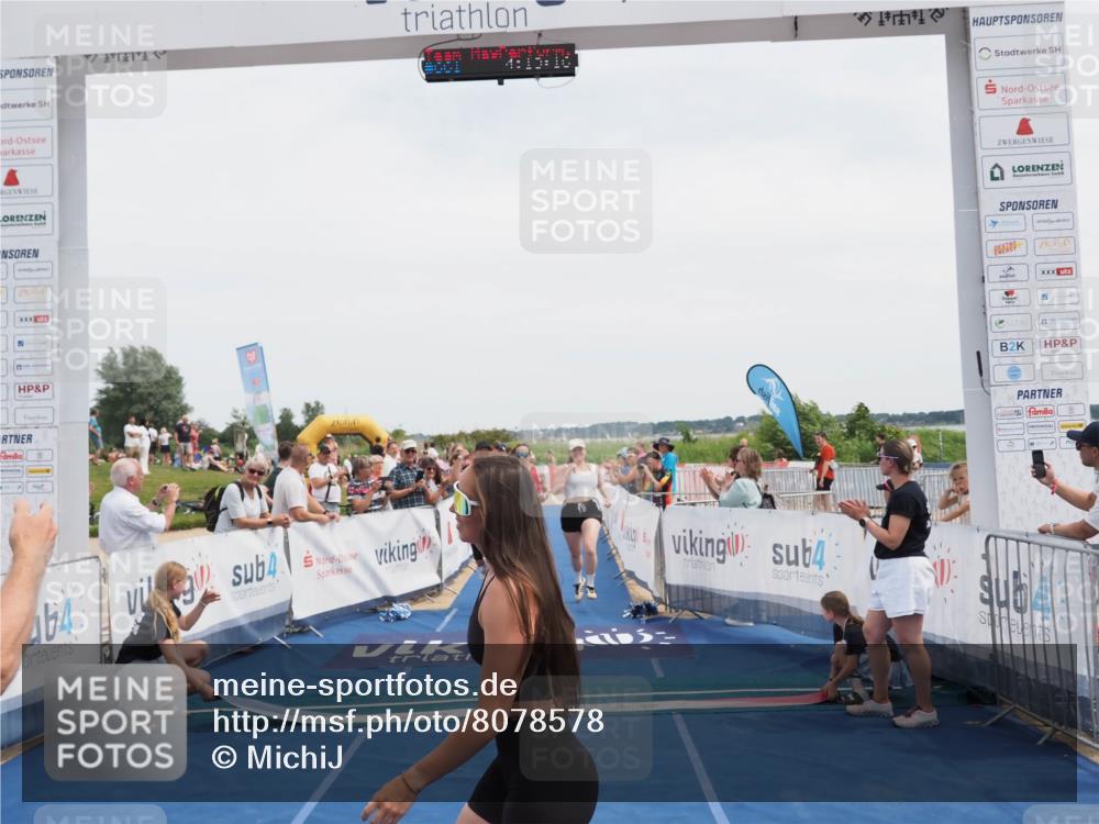 22.06.2025 - Viking Triathlon MichiJ http://msf.ph/oto/8078578 22.06.2025 14:13:28 Ziel  meine-sportfotos.de