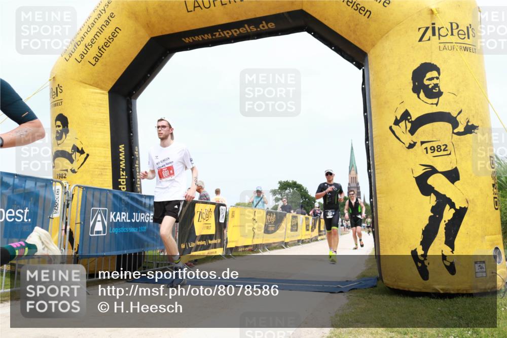 22.06.2025 - Viking Triathlon H.Heesch http://msf.ph/oto/8078586 22.06.2025 14:42:08 Laufen 184, 356, 366, 601 meine-sportfotos.de