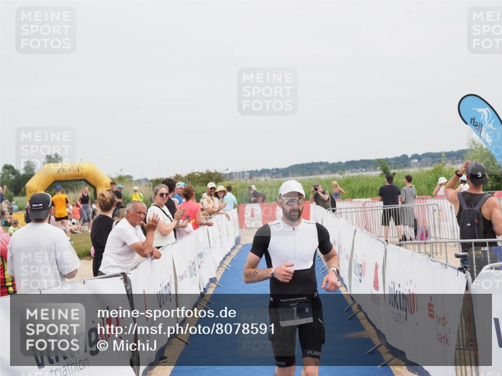 22.06.2025 - Viking Triathlon MichiJ http://msf.ph/oto/8078591 22.06.2025 14:37:46 Ziel 7 meine-sportfotos.de