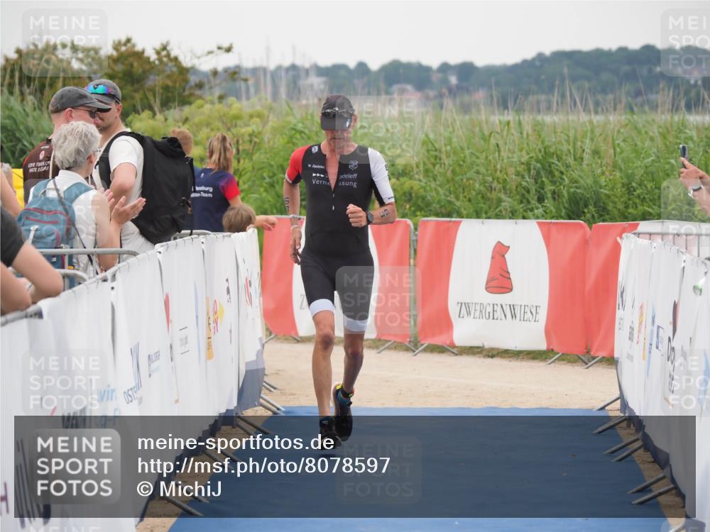 22.06.2025 - Viking Triathlon MichiJ http://msf.ph/oto/8078597 22.06.2025 16:03:40 Ziel 63 meine-sportfotos.de