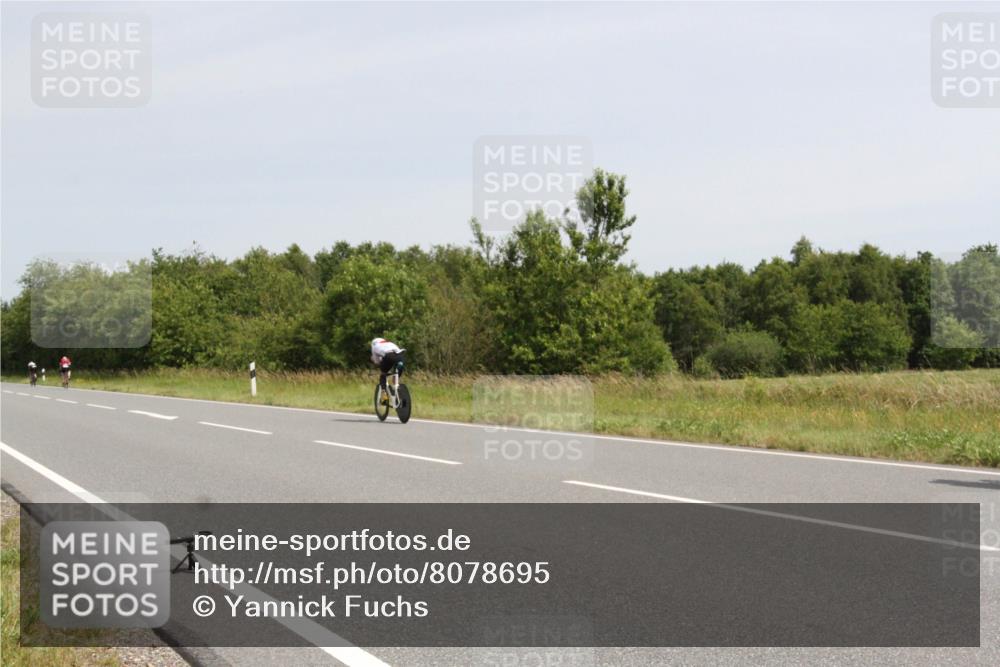 22.06.2025 - Viking Triathlon Yannick Fuchs http://msf.ph/oto/8078695 22.06.2025 12:08:59 Radfahren 14, 48, 99, 117, 651 meine-sportfotos.de