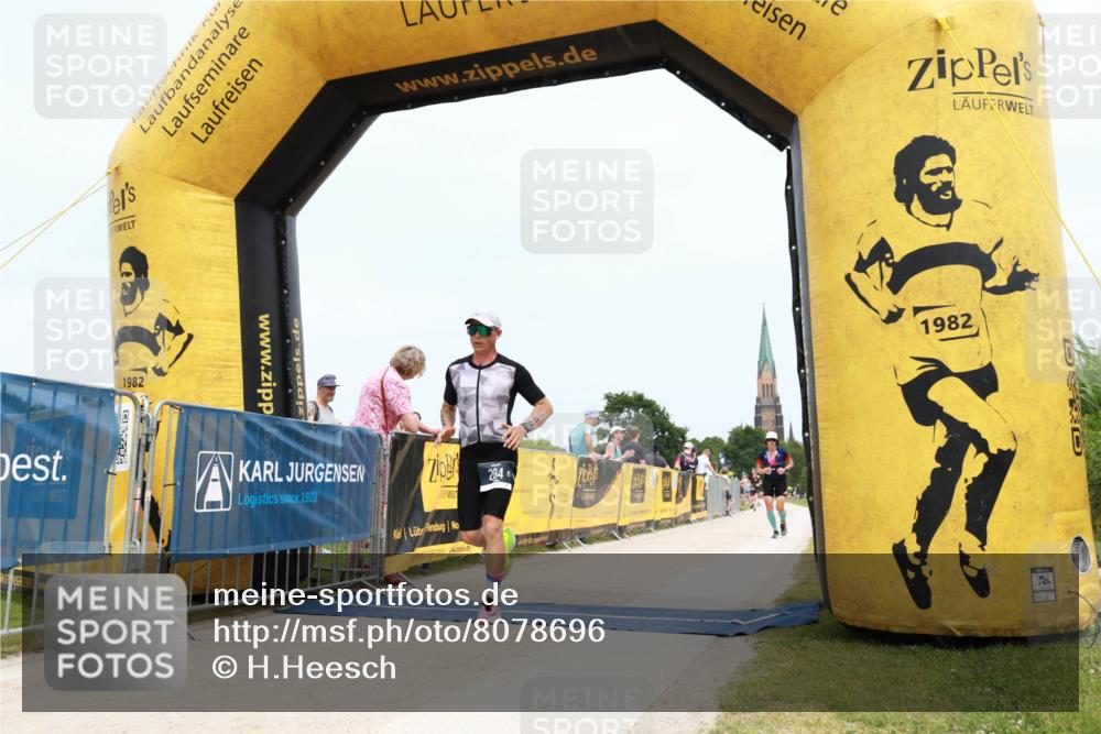 22.06.2025 - Viking Triathlon H.Heesch http://msf.ph/oto/8078696 22.06.2025 14:43:07 Laufen 284, 397, 495 meine-sportfotos.de