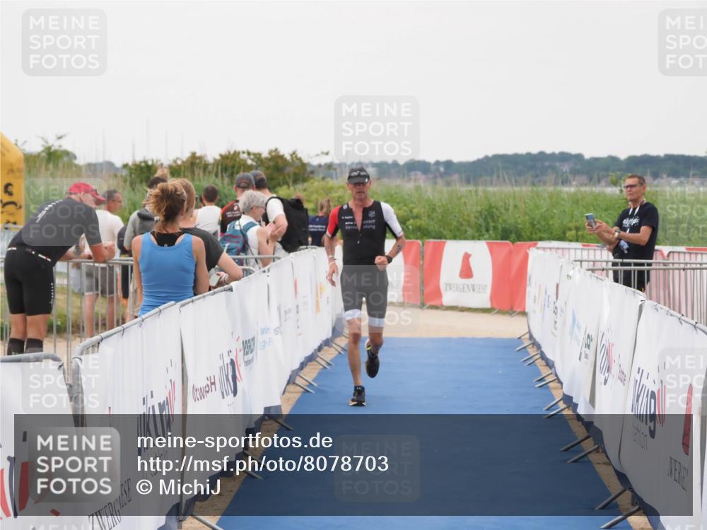 22.06.2025 - Viking Triathlon MichiJ http://msf.ph/oto/8078703 22.06.2025 16:03:41 Ziel 63 meine-sportfotos.de