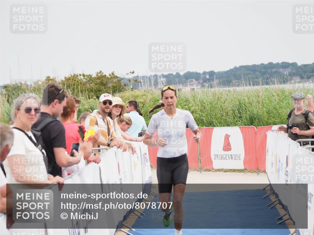 22.06.2025 - Viking Triathlon MichiJ http://msf.ph/oto/8078707 22.06.2025 14:37:58 Ziel 13 meine-sportfotos.de