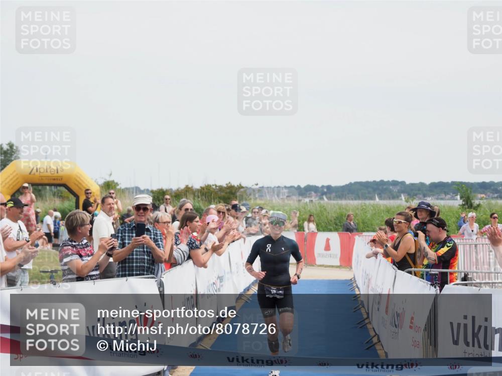 22.06.2025 - Viking Triathlon MichiJ http://msf.ph/oto/8078726 22.06.2025 14:13:45 Ziel 15 meine-sportfotos.de