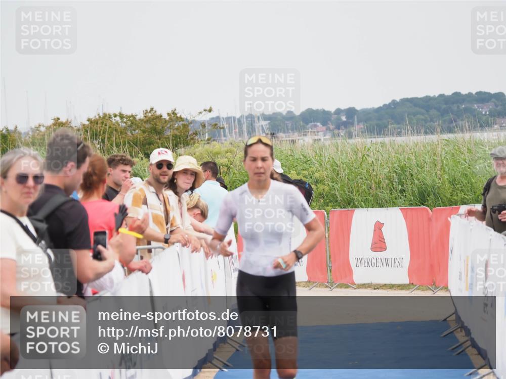 22.06.2025 - Viking Triathlon MichiJ http://msf.ph/oto/8078731 22.06.2025 14:37:58 Ziel 13 meine-sportfotos.de