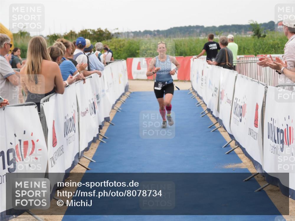 22.06.2025 - Viking Triathlon MichiJ http://msf.ph/oto/8078734 22.06.2025 15:56:00 Ziel 197 meine-sportfotos.de